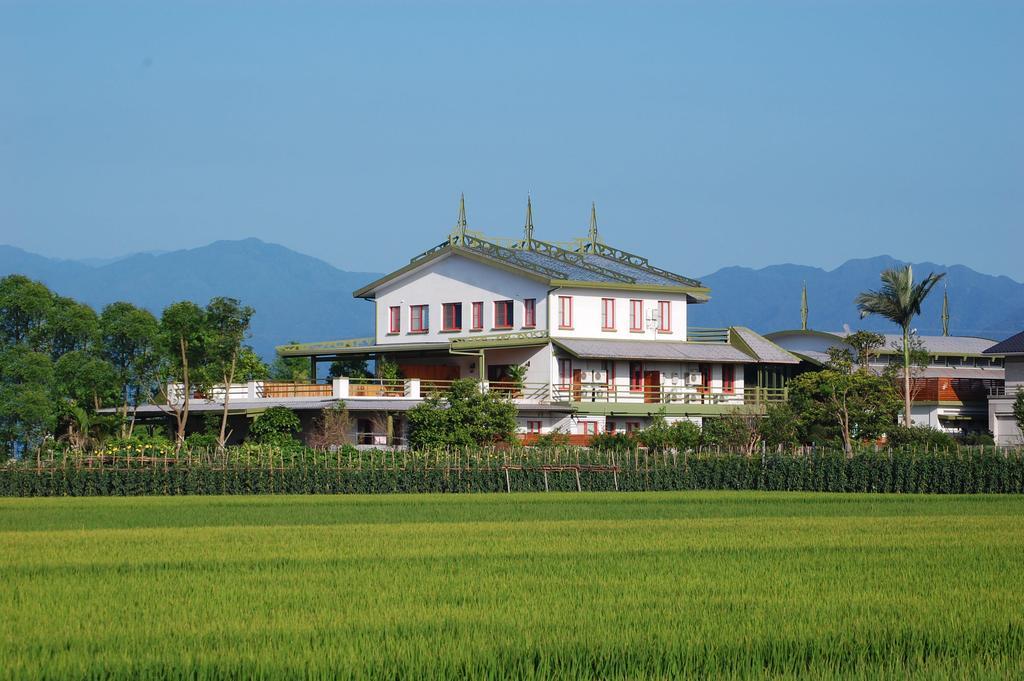 March 3 B&B Yilan Лодун Экстерьер фото