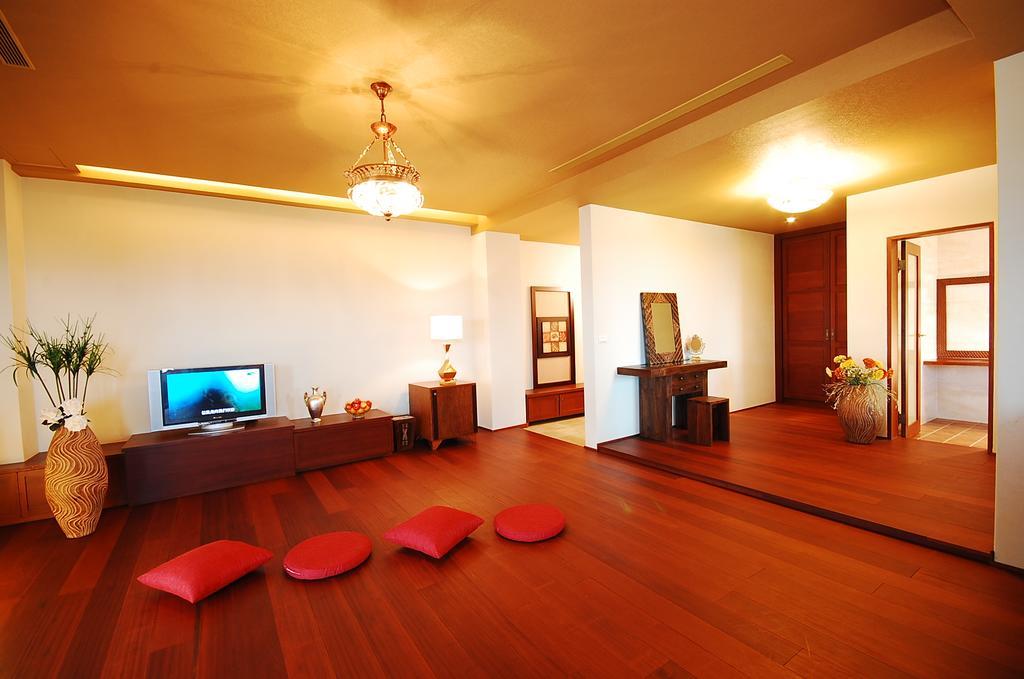 March 3 B&B Yilan Лодун Экстерьер фото