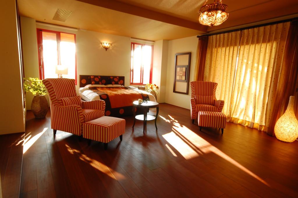 March 3 B&B Yilan Лодун Экстерьер фото